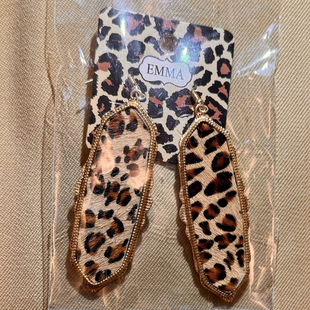 ALL LEOPARD EARRINGS